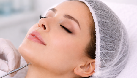 Procedimento De Lipoaspiração De Papada